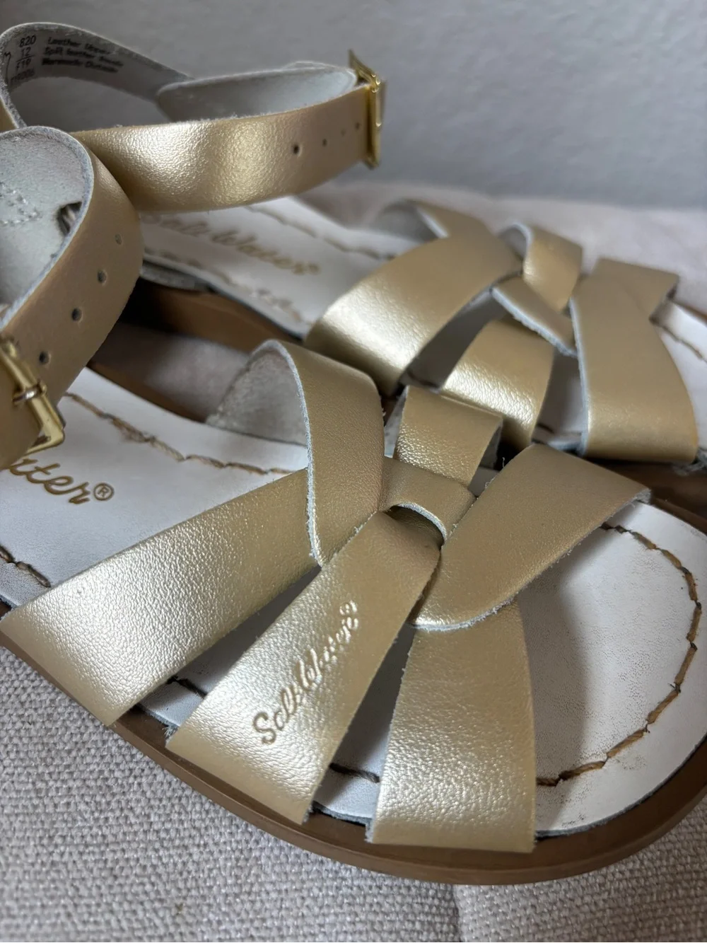 Saltwater Gold Buckle Leather Sandals Girls Size 12